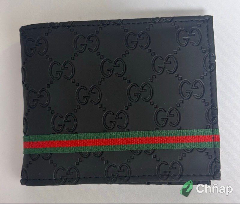 Čierna gucci penaženka